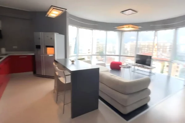 Shtepi me qera Apartament ne Tirane, 2+1, Mobilimi E mobiluar, Pagesa 80,000  Leke.