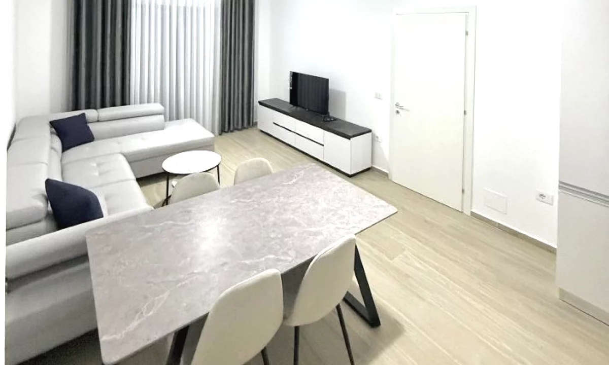 Shtepi me qera Apartament ne Tirane, 2+1, Mobilimi E mobiluar, Pagesa 700  Euro.