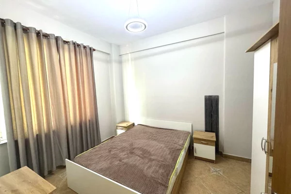 Shtepi me qera Apartament ne Tirane, 1+1, Mobilimi E mobiluar, Pagesa 40,000  Leke.