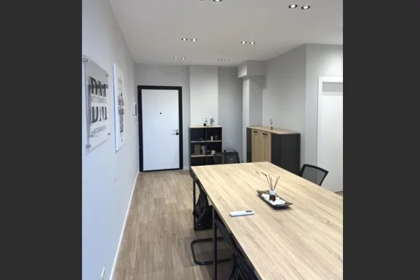 ✅ Ambient per zyra me Qera te Mine Peza godina Golden Tower (siperfaqe 69.5m2, kati 3 teknik)