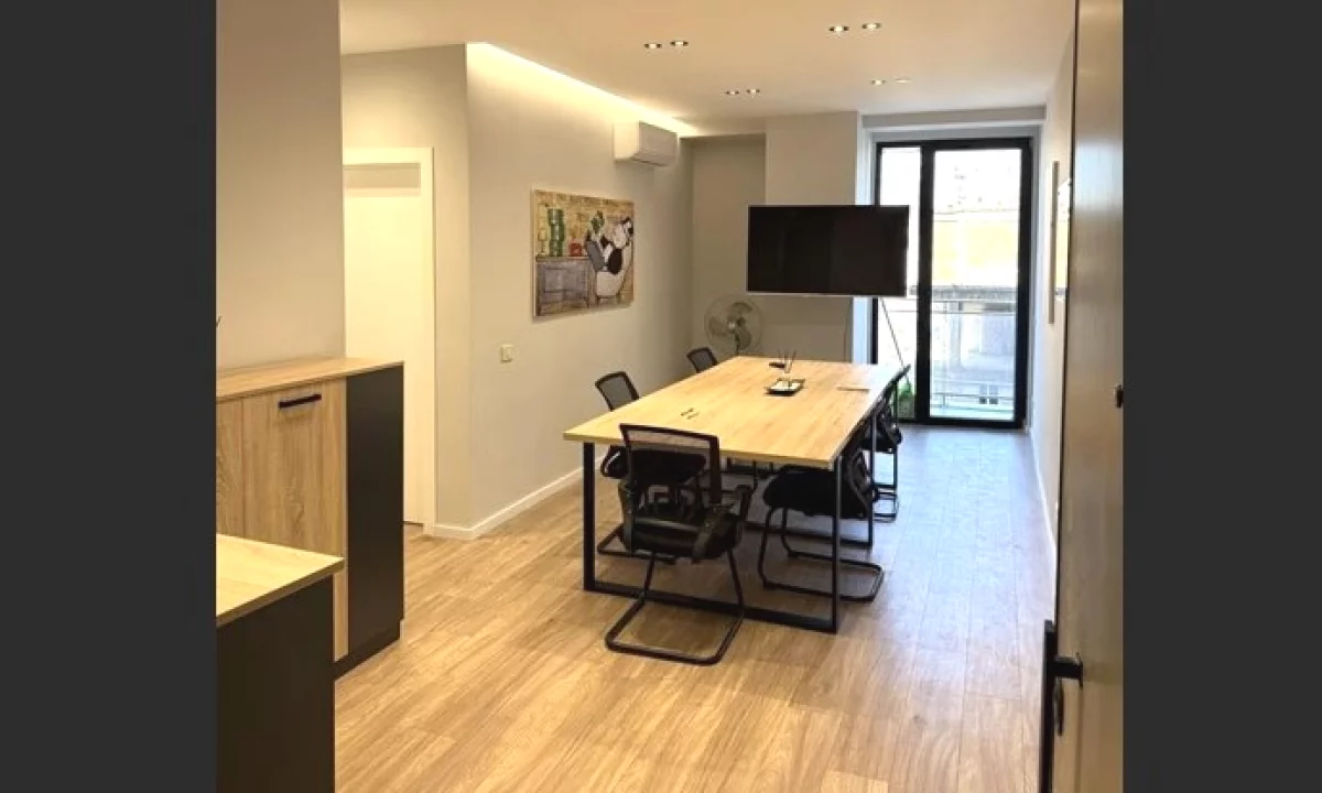 ✅ Ambient per zyra me Qera te Mine Peza godina Golden Tower (siperfaqe 69.5m2, kati 3 teknik)