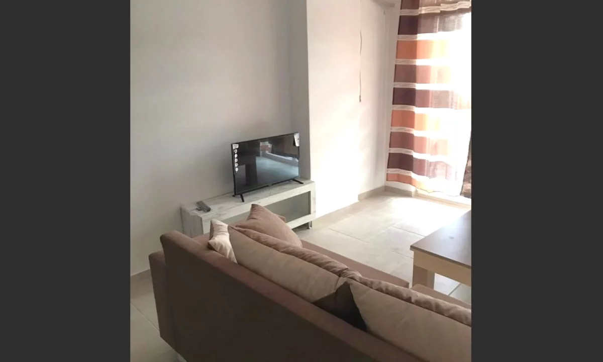 Shtepi me qera Apartament ne Tirane, 1+1, Mobilimi E mobiluar, Pagesa 40,000  Leke.