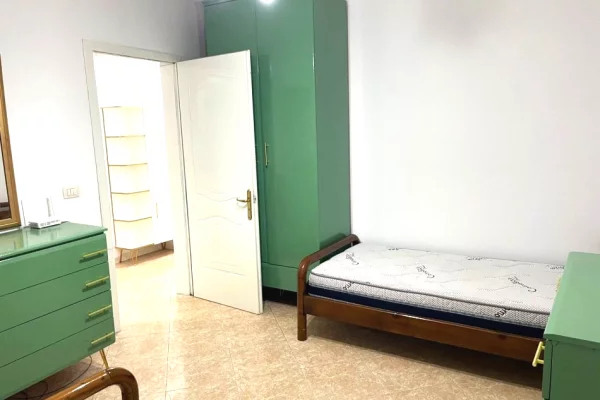 Shtepi me qera Apartament ne Tirane, 2+1, Mobilimi E mobiluar, Pagesa 69,000  Leke.