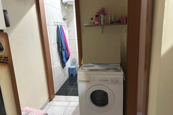 Appartamento in affitto a Tirana 1+1, Arredato