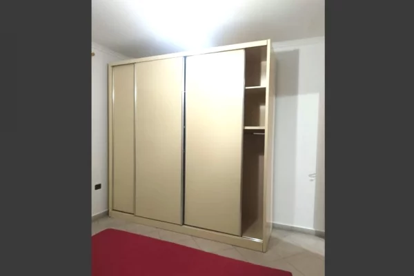 Shtepi me qera Apartament ne Tirane, 2+1, Mobilimi E mobiluar, Pagesa 45,000  Leke.