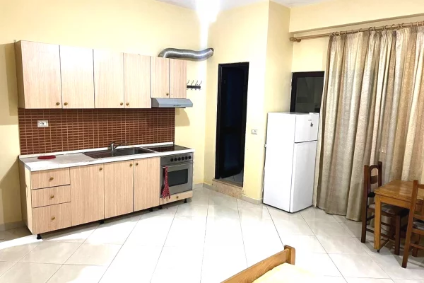 Casa in affitto Garsoniere a Tirana - 30,000 Leke