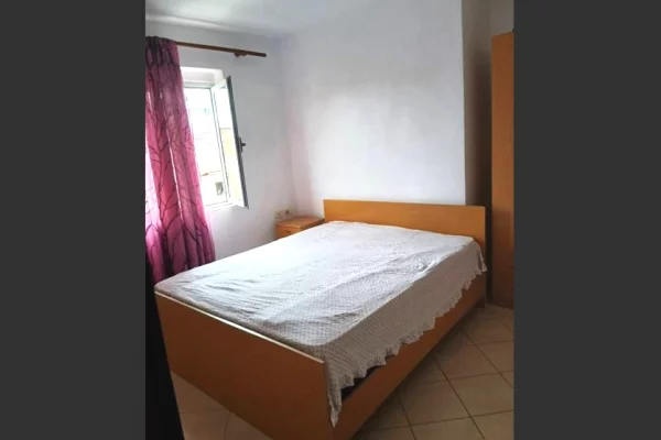 Shtepi me qera Apartament ne Tirane, 1+1, Mobilimi E mobiluar, Pagesa 37,000  Leke.