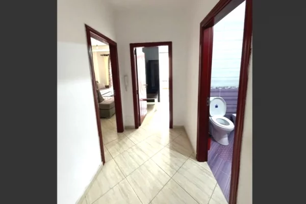 Shtepi me qera Apartament ne Tirane, 1+1, Mobilimi E mobiluar, Pagesa 40,000  Leke.