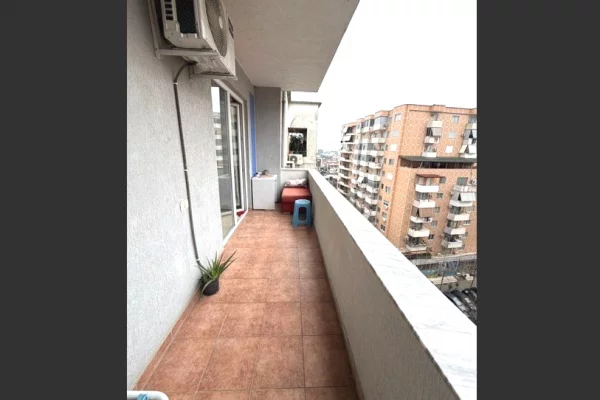 Shtepi me qera Apartament ne Tirane, 1+1, Mobilimi E mobiluar, Pagesa 40,000  Leke.