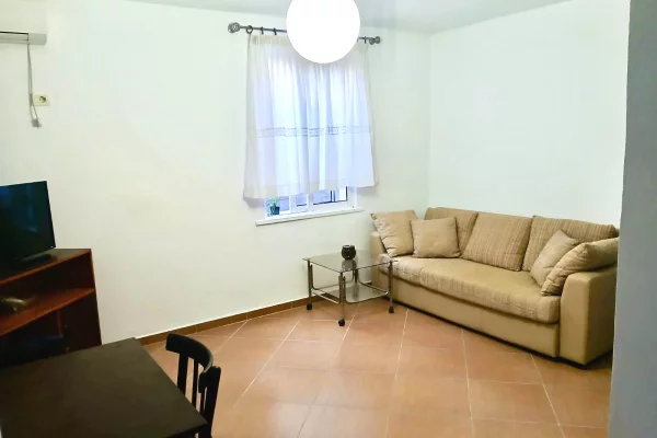 ✅ Apartament 1+1 me Qera prane Pazarit te Ri te ATSH (kati 1 i mobiluar ) ✅
