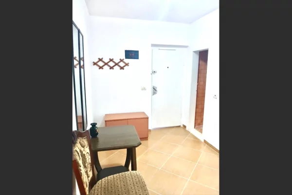 Shtepi me qera Apartament ne Tirane, 1+1, Mobilimi E mobiluar, Pagesa 42,000  Leke.