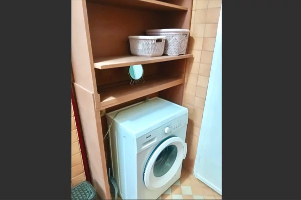 Shtepi me qera Apartament ne Tirane, 1+1, Mobilimi E mobiluar, Pagesa 42,000  Leke.