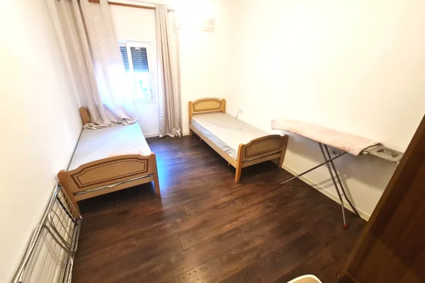 Shtepi me qera Apartament ne Tirane, 2+1, Mobilimi E mobiluar, Pagesa 55,000  Leke.
