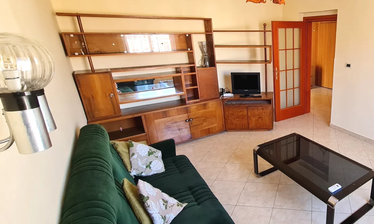 Shtepi me qera Apartament ne Tirane, 2+1, Mobilimi E mobiluar, Pagesa 45,000  Leke.