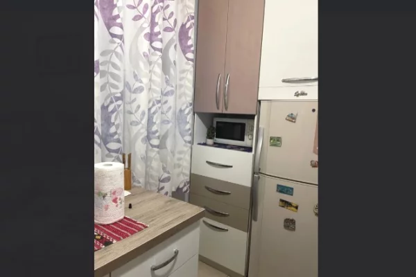 Shtepi me qera Apartament ne Tirane, 2+1, Mobilimi E mobiluar, Pagesa 60,000  Leke.