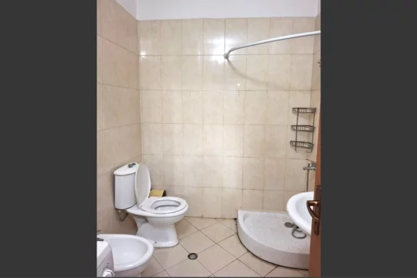 Shtepi me qera Apartament ne Tirane, 1+1, Mobilimi E mobiluar, Pagesa 45,000  Leke.