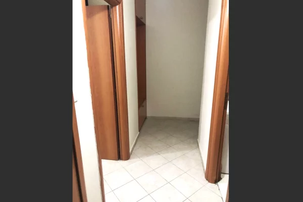 Shtepi me qera Apartament ne Tirane, 1+1, Mobilimi E mobiluar, Pagesa 45,000  Leke.