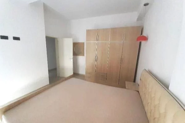 Shtepi me qera Apartament ne Tirane, 1+1, Mobilimi E mobiluar, Pagesa 35,000  Euro.