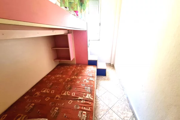 Shtepi me qera Apartament ne Tirane, 2+1, Mobilimi E mobiluar, Pagesa 450  Euro.