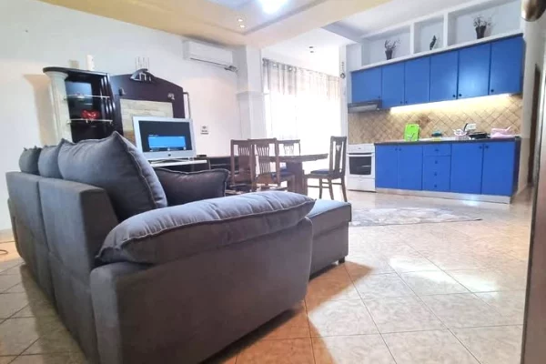 Shtepi me qera 2+1 ne Tirane - 500 Euro