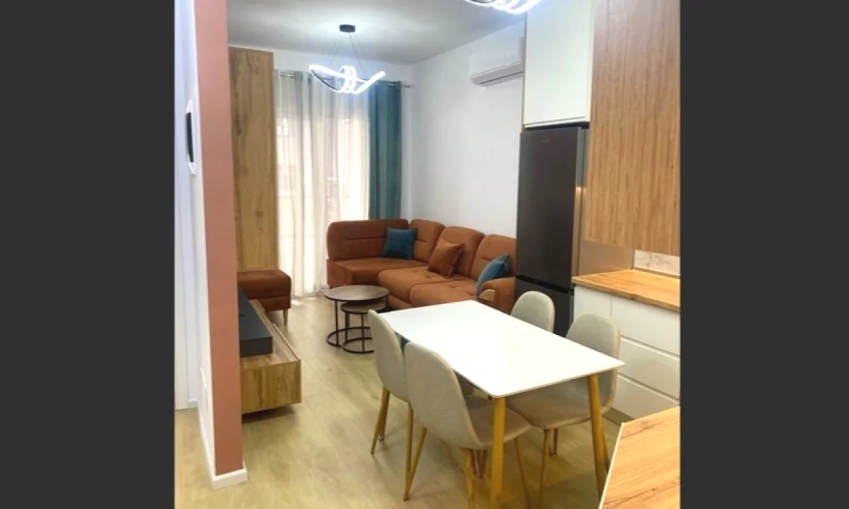 Shtepi me qera Apartament ne Tirane, 1+1, Mobilimi E mobiluar, Pagesa 400  Euro.