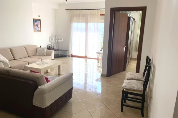 ✅ Okazion!! Apartament 1+1 me Qera te Kthesa e Kamzes tek Pallatet e Verdha (kati 2 ne pallat) ✅