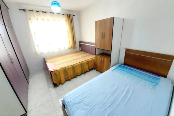 Shtepi me qera Apartament ne Tirane, 1+1, Mobilimi E mobiluar, Pagesa 40,000  Leke.