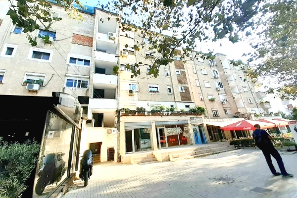 Shtepi me qera Apartament ne Tirane, 1+1, Mobilimi E mobiluar, Pagesa 40,000  Leke.