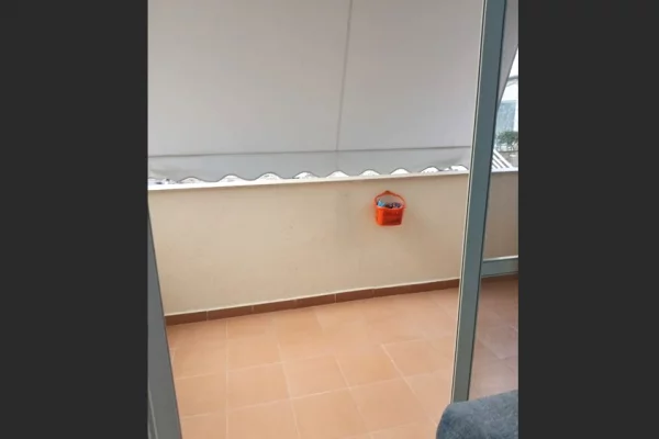 Shtepi me qera Apartament ne Tirane, 2+1, Mobilimi E mobiluar, Pagesa 40,000  Leke.