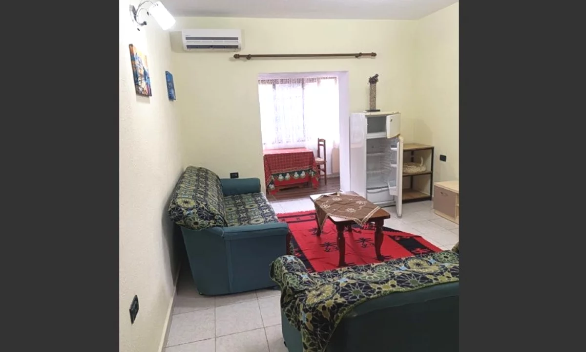Shtepi me qera Apartament ne Tirane, 1+1, Mobilimi E mobiluar, Pagesa 35,000  Leke.
