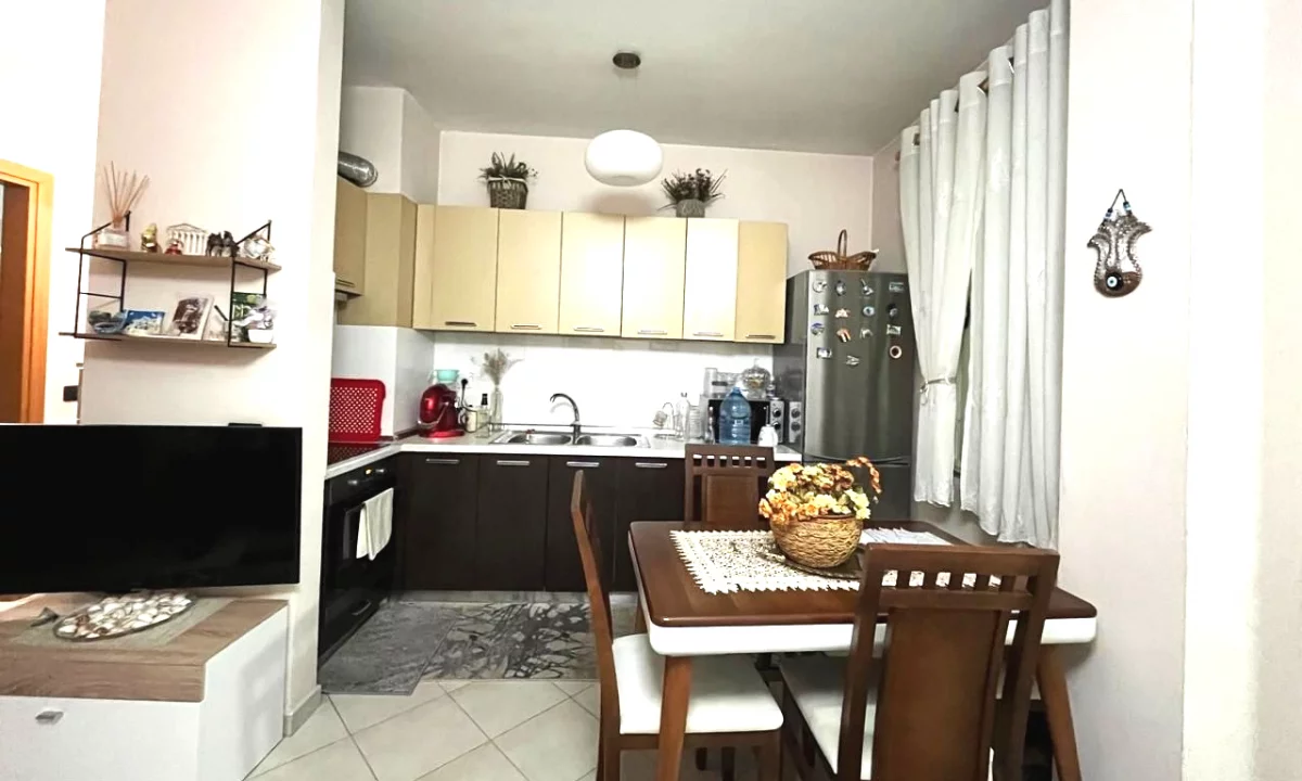 Apartment for rent in Tirana 1+1, Furnished