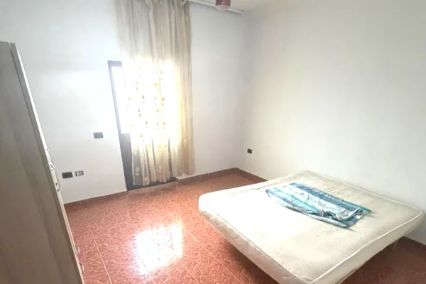 Shtepi me qera Apartament ne Tirane, 2+1, Mobilimi E mobiluar, Pagesa 40,000  Leke.