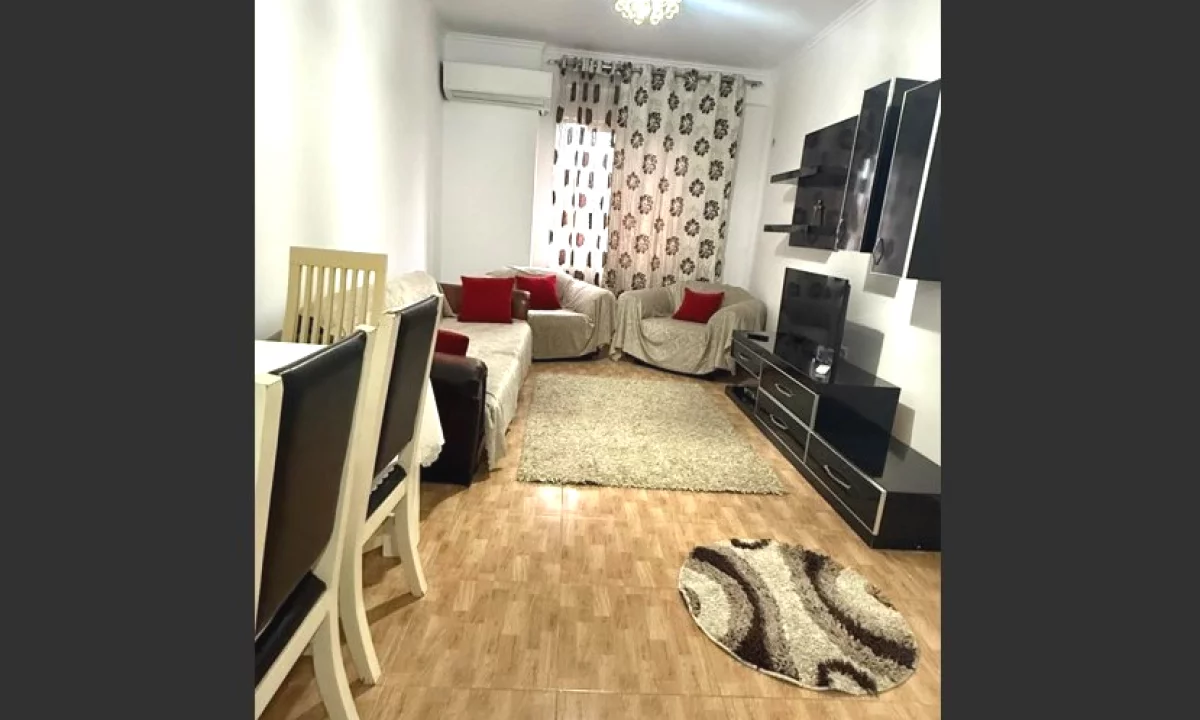 Shtepi me qera Apartament ne Tirane, 1+1, Mobilimi E mobiluar, Pagesa 35,000  Leke.