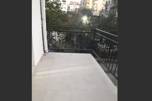 Shtepi me qera Apartament ne Tirane, Garsoniere, Mobilimi E mobiluar, Pagesa 25,000  Leke.