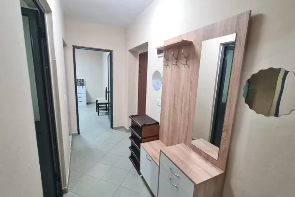 Shtepi me qera Apartament ne Tirane, 2+1, Mobilimi E mobiluar, Pagesa 50,000  Leke.