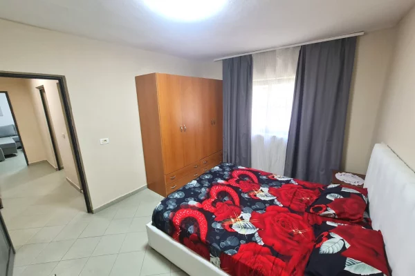 Shtepi me qera Apartament ne Tirane, 2+1, Mobilimi E mobiluar, Pagesa 50,000  Leke.