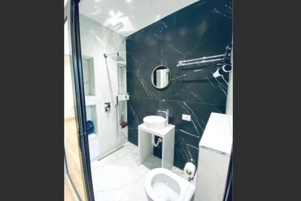 Shtepi me qera Apartament ne Tirane, 1+1, Mobilimi E mobiluar, Pagesa 60,000  Leke.