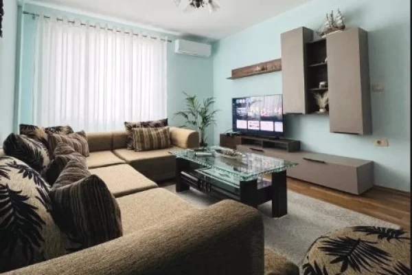 Shtepi ne shitje 1+1 ne Tirane - 60,000 Leke