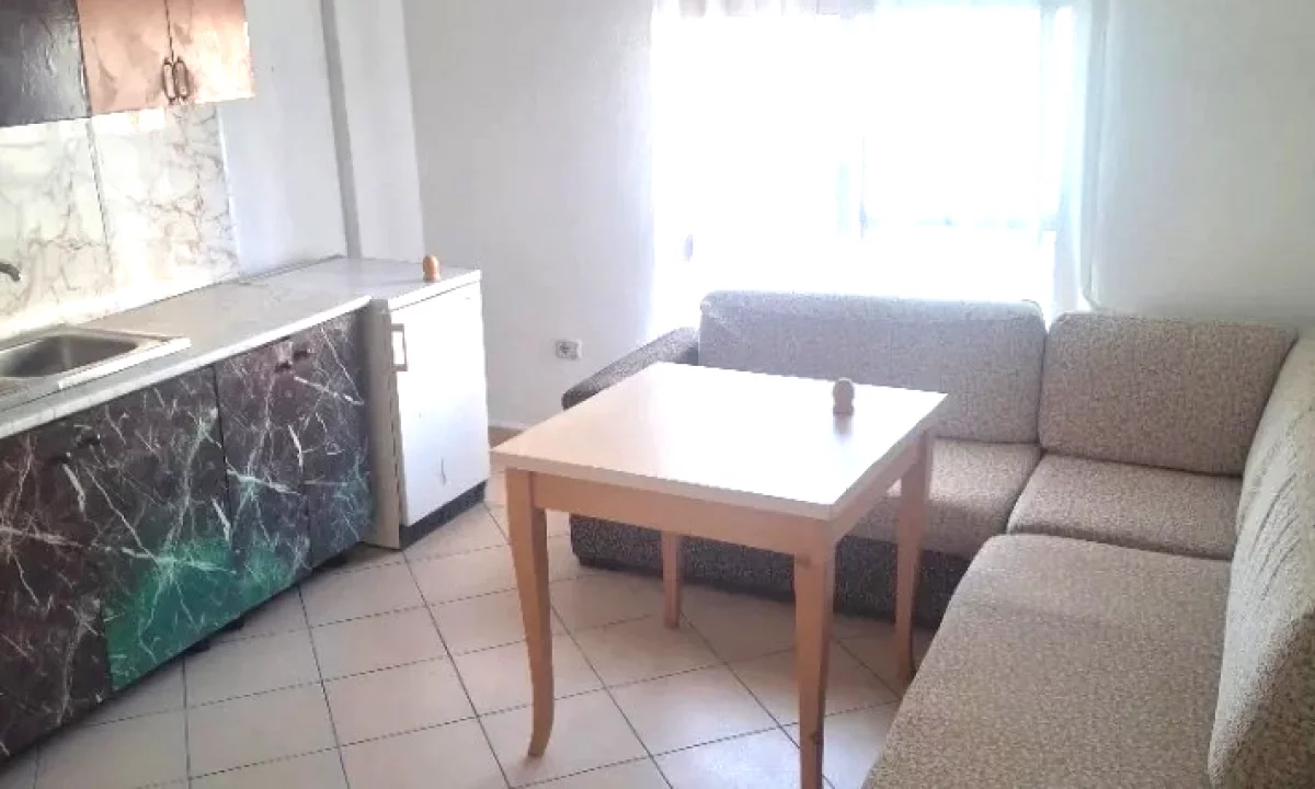 Shtepi me qera Apartament ne Tirane, 1+1, Mobilimi E mobiluar, Pagesa 30,000  Leke.