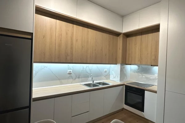 Shtepi me qera Apartament ne Tirane, 1+1, Mobilimi E mobiluar, Pagesa 42,000  Leke.