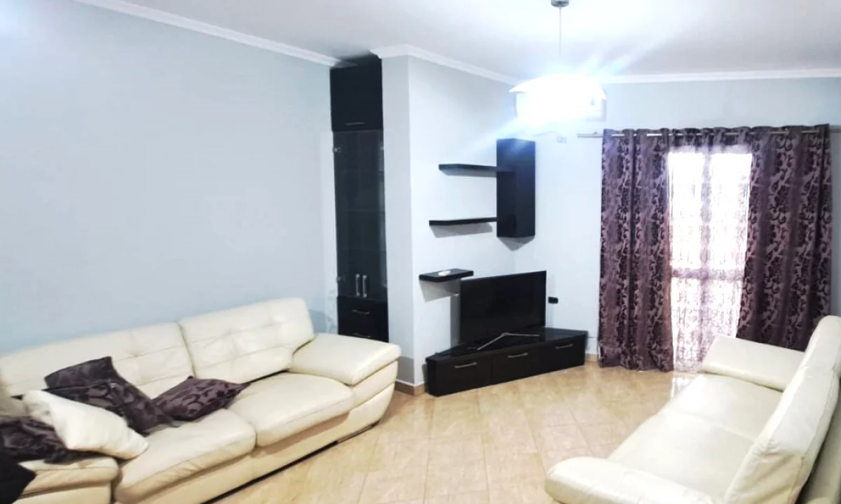 Shtepi me qera Apartament ne Tirane, 1+1, Mobilimi E mobiluar, Pagesa 42,000  Leke.