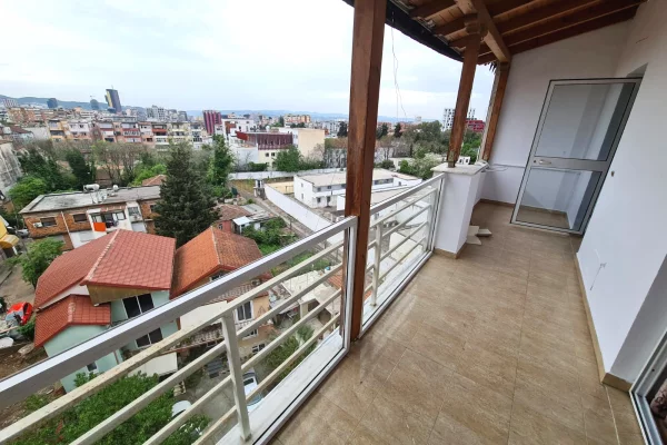 Shtepi me qera Apartament ne Tirane, 1+1, Mobilimi E mobiluar, Pagesa 40,000  Leke.
