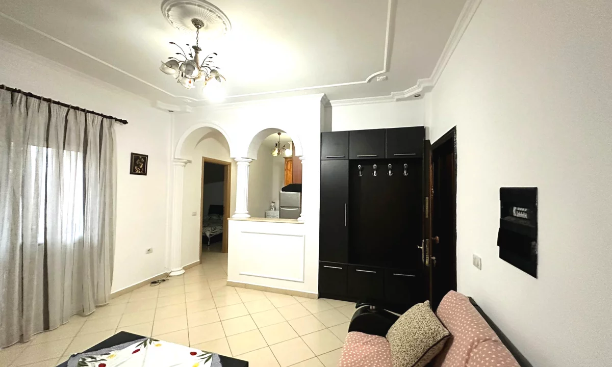 Shtepi me qera Apartament ne Tirane, 1+1, Mobilimi E mobiluar, Pagesa 30,000  Leke.