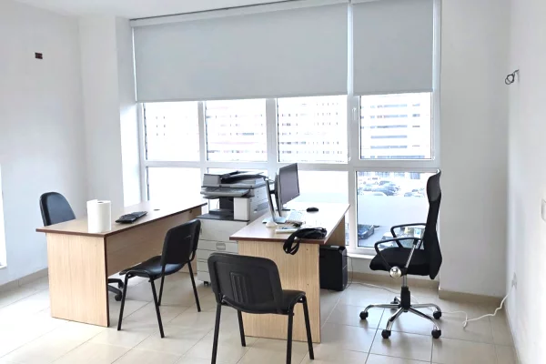 Ambient biznesi me qera 3+1 ne Tirane - 44,000 Leke