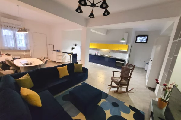 Shtepi me qera 2+1 ne Tirane - 50,000 Leke