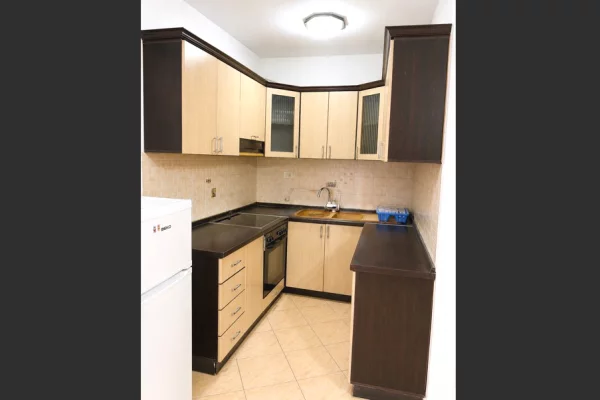 Appartamento in affitto a Tirana 1+1, Arredato