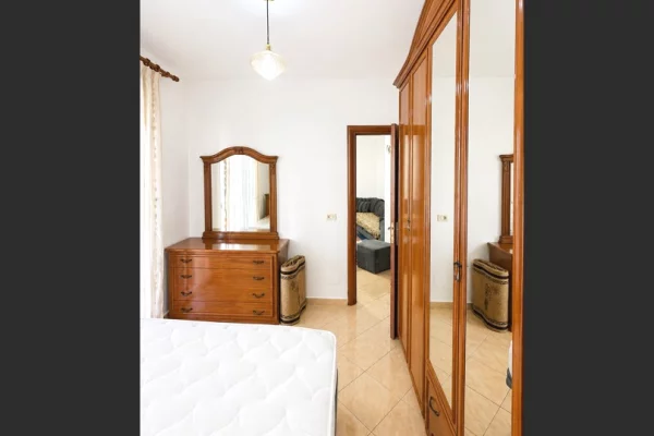 Appartamento in affitto a Tirana 1+1, Arredato