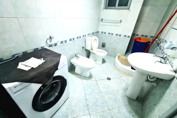 Shtepi me qera Apartament ne Tirane, 1+1, Mobilimi E mobiluar, Pagesa 40,000  Leke.