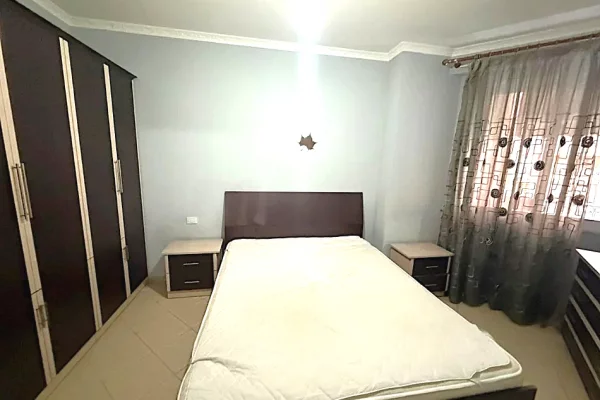 Shtepi me qera Apartament ne Tirane, 1+1, Mobilimi E mobiluar, Pagesa 45,000  Leke.