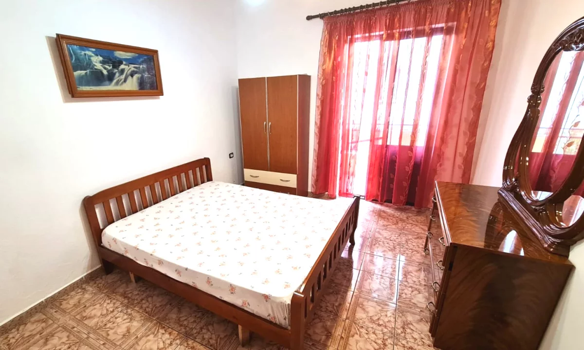 Shtepi me qera Apartament ne Tirane, 1+1, Mobilimi E mobiluar, Pagesa 38,000  Leke.